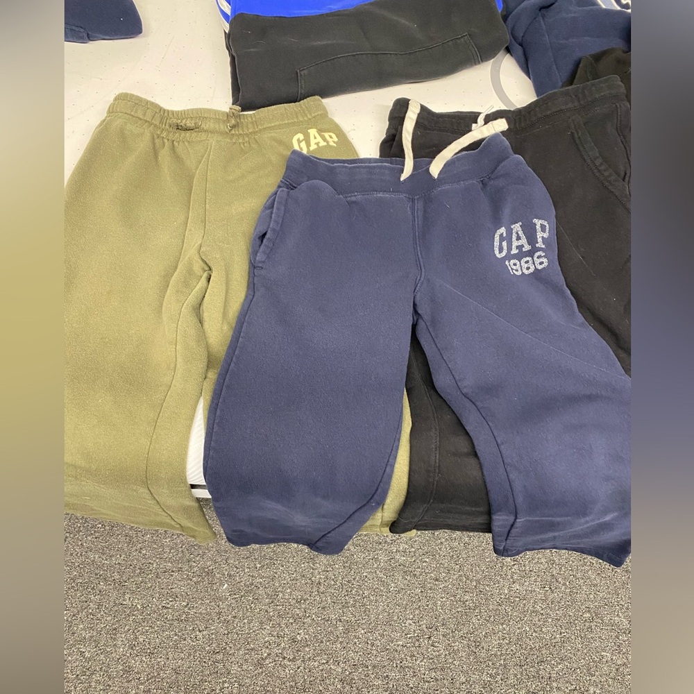 3 pairs gap wide leg sweat pants and 3 sweatshirts size M boys